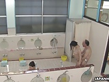 Femmine asiatiche sono scopata in un centro termale calda
